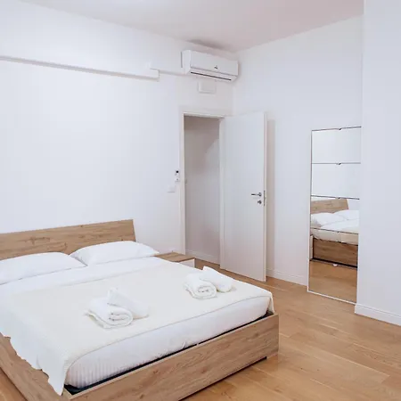 Apartment Chic Piave - Elegant Center *