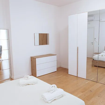 Chic Piave - Elegant Center Apartment